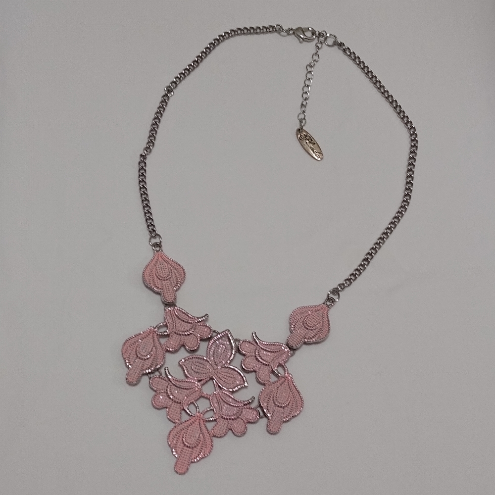 Plunder Sue necklace